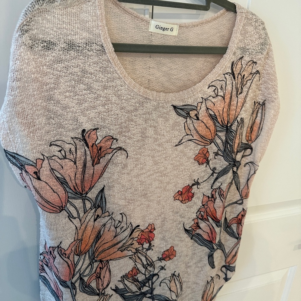 Ginger G Floral Lg Blouse in Cream and Orange